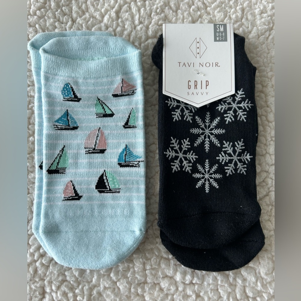 2 Pairs Pure Barre Tavi Grip Yoga Socks Size S